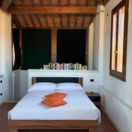 Locazione Via Fama 7 Appartement Verona Buitenkant foto