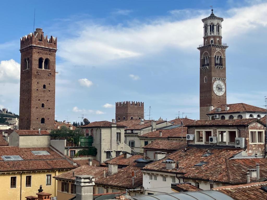Locazione Via Fama 7 Appartement Verona Buitenkant foto